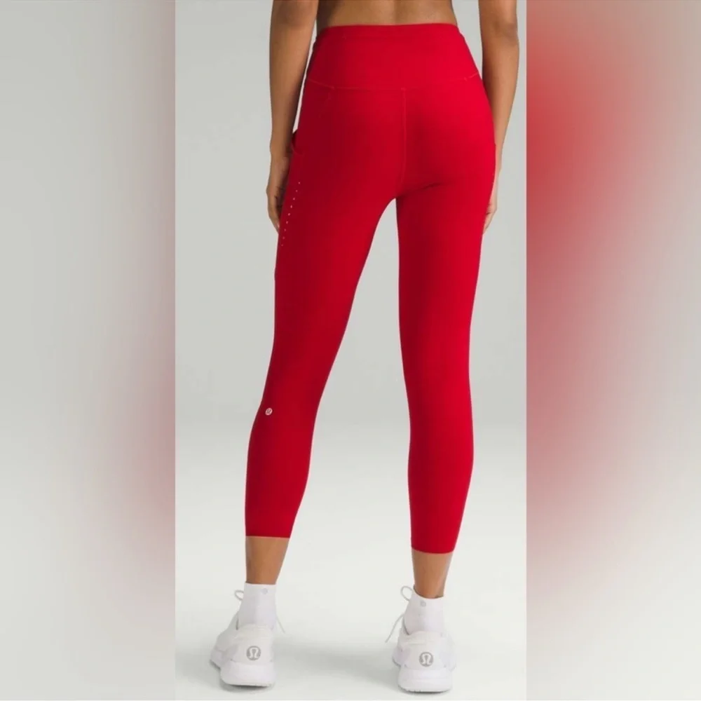 Lululemon Fast and Free high-rise crop 23” 3 pockets update Red size 0